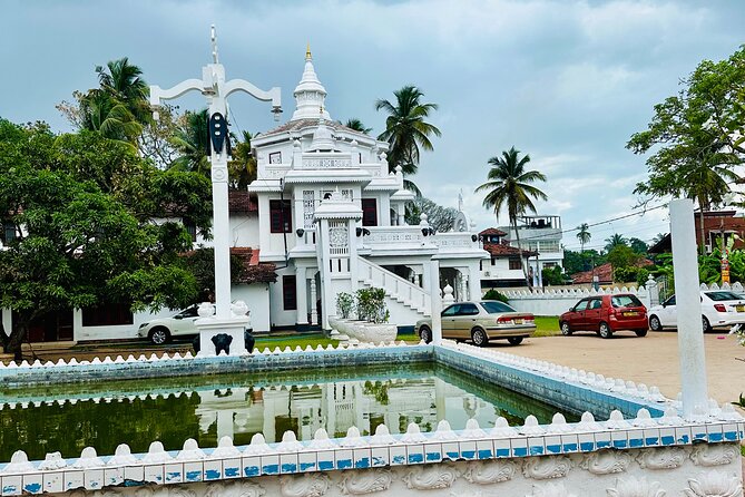 Negombo City Tour by Tuk Tuk with hotel pickup - Forty minutes in central Negombo
