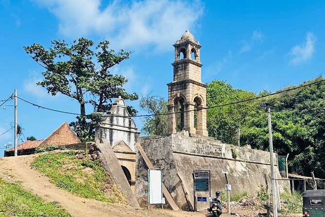 Negombo City Tour by Tuk Tuk with hotel pickup - Angurukaramulla Temple deserves the extra time