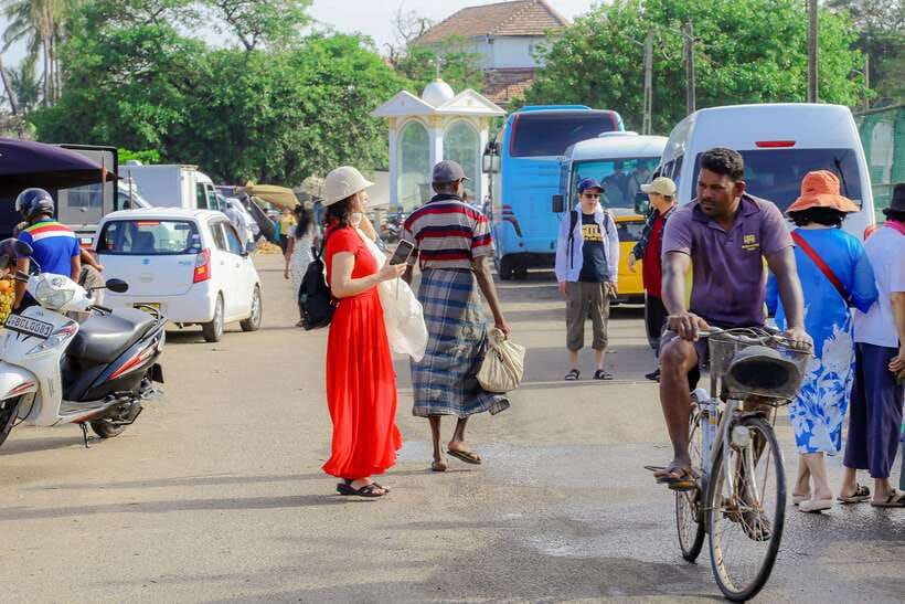Negombo: Private Half-Day Tuk-Tuk Tour with Hotel Transfers - The dry-fish market: Negombo at work
