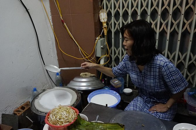 Nha Trang After Dark by Cyclo - Stop three: fresh seafood at a local favorite