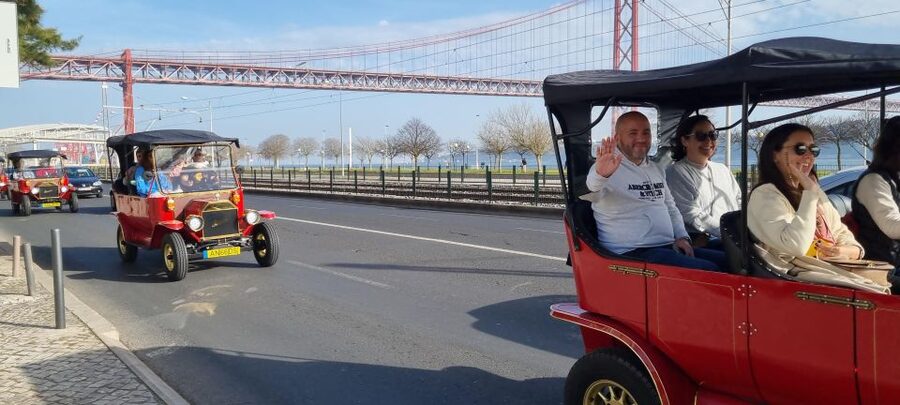 Nostalgic Lisbon Tuk Tuk Tour: Hidden Gems - How Long Should You Book?