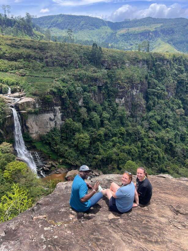 Nuwara Eliya Tuk-Tuk Tour Tea Picking,Tasting &Ramboda Falls - The winding road to Ramboda Falls