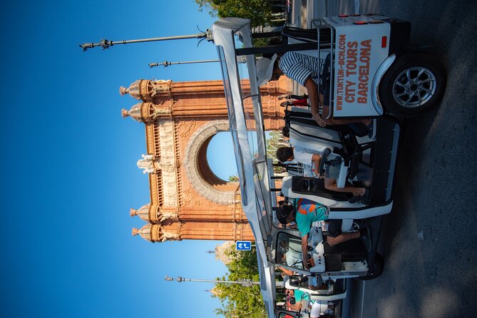Official Tuk Tuk BCN l Barcelona 3 Hours City Tour - La Rambla and Plaça Catalunya at the finish