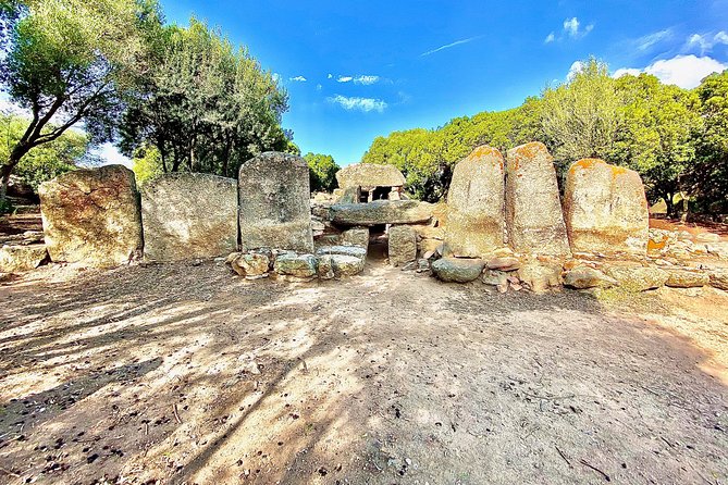 Olbia : Tuk-Tuk Tour – Ancient Treasures of Sardinia + pickup - Pedres Castle and the best short view
