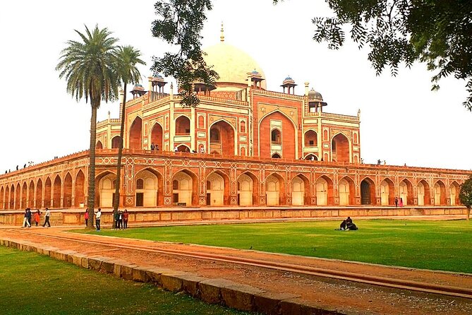 Old and New Delhi Full-Day Private Tour with Rickshaw Ride - Lunch at Pindi Restaurant