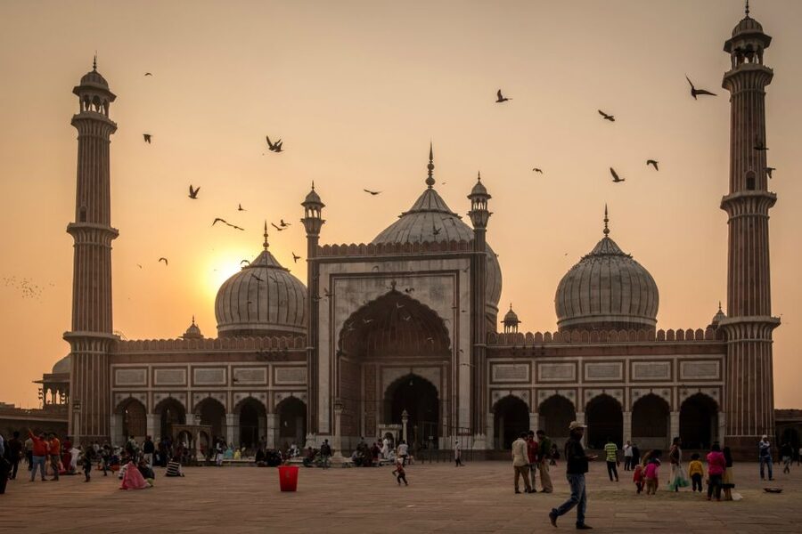 Old Delhi: 3-Hour Tuk-Tuk/Rickshaw Tour - Chai, samosa, and a small taste of Delhi