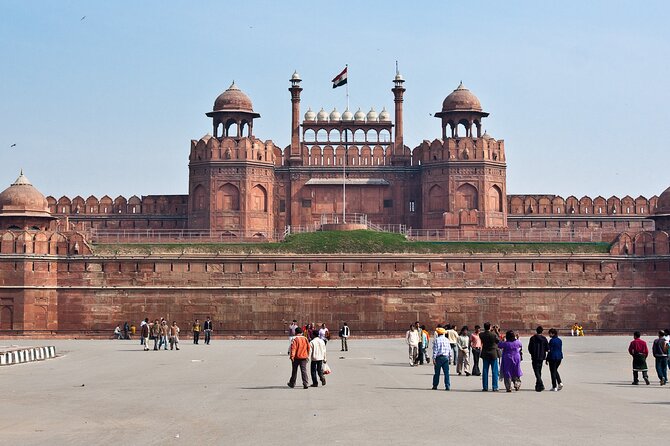 Old Delhi Chandi Chowk Food Tour with Rickshaw Ride - 4-5 Hours - Exploring the Red Fort