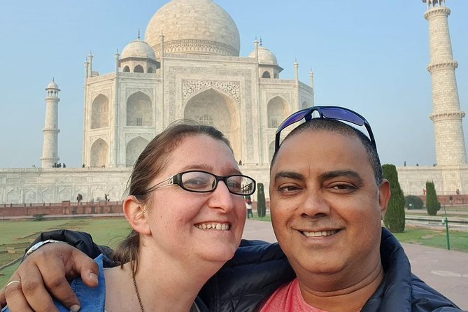 Old Delhi Heritage Walk with Rickshaw Ride - Sis Ganj Gurudwara and a lesson in living faith