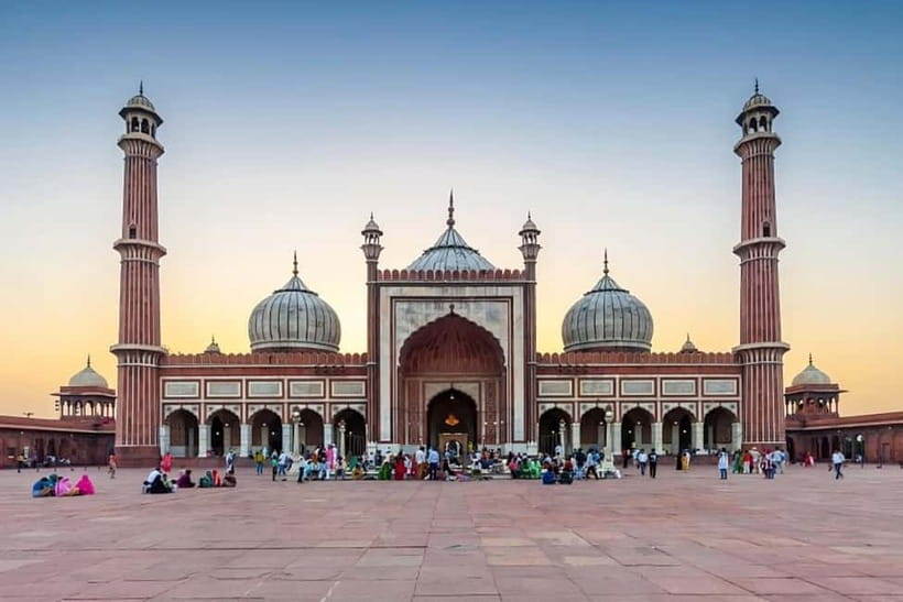 Old Delhi: Private Tour of Chandni Chowk, Tuk Tuk & Food - Hotel pickup makes a short day easier