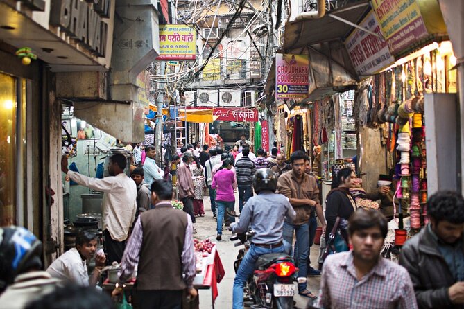 Old Delhi Tour with Tuk-Tuk/Rickshaw Ride - Why the private car and rickshaw pairing works