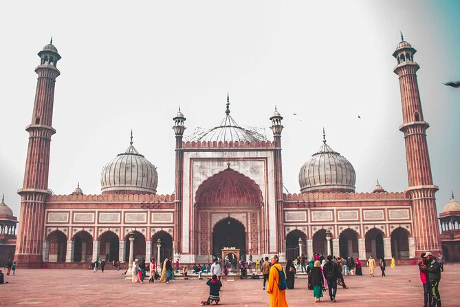 Old Delhi Walk, Jama Masjid, Spice Market, Sikh Temple & Rickshaw Ride - Chawri Bazar: your first look at Old Delhi