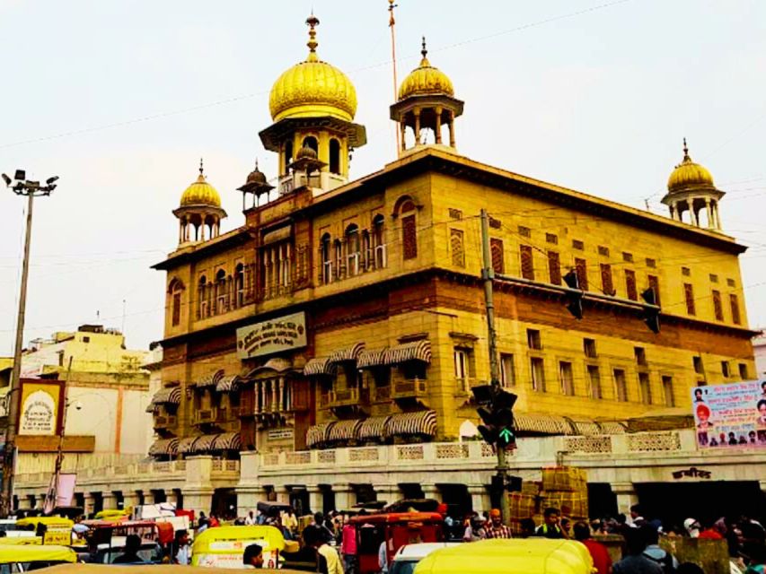 Old Delhi: Walking Tour with Tuk Tuk Ride & Snacks (Español) - Haveli Mirza Ghalib and Old Delhi’s poetic past