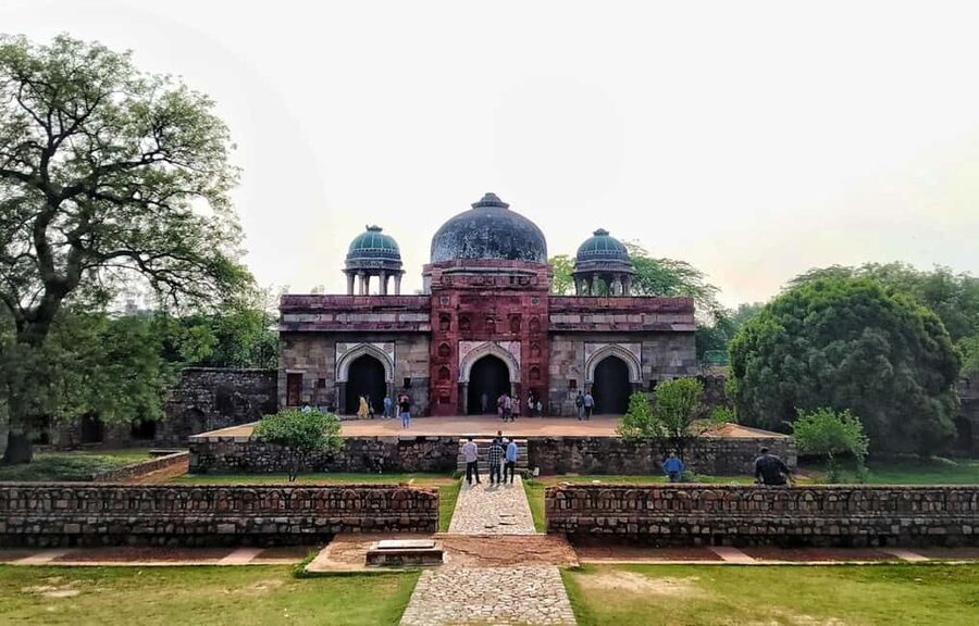 Old & New Delhi Private Tuk Tuk Tour with Street Food - Starting with pickup anywhere in Delhi
