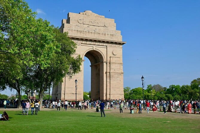 Old & New Delhi Tour : Monuments , Rickshaw Ride & Local Heritage - Six useful things to know before booking