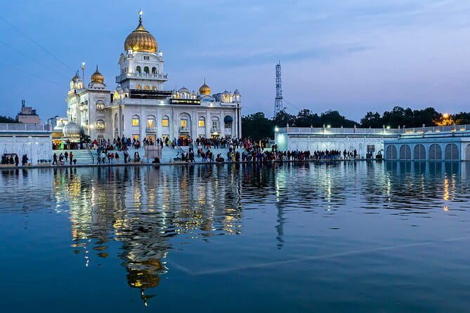Old & New Delhi Tour : Monuments , Rickshaw Ride & Local Heritage - India Gate and Rashtrapati Bhavan: New Delhi’s ceremonial core