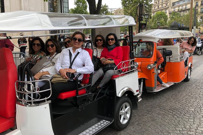 Original Paris E-TukTuk Tour - What the private e-tuk-tuk format gives you