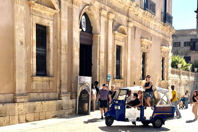 Ortigia APE-TUK TUK 1-hour private tour - A quick ride through Ortigia’s old streets