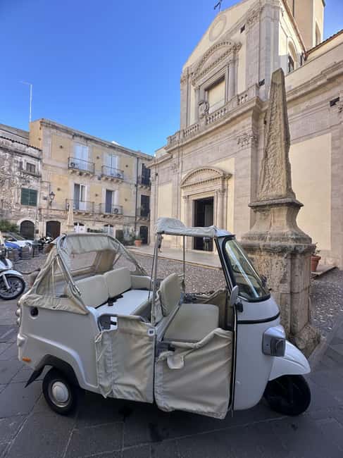 ORTIGIA tour by tuk tuk - ape calessino 1 hour - Piazza Archimede and the Fountain of Diana