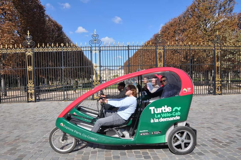 Paris: 2 hours Emily Tour in a Private Rickshaw bike - From Saint-Michel to the Panthéon