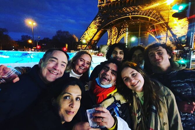Paris by night in a Private Tuktuk Tour - Sacré-Cœur and Montmartre