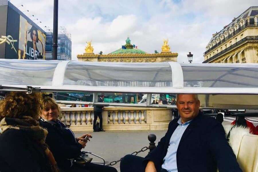 Paris: Most Iconic Monuments Guided Tour by Tuk Tuk - Why a tuk tuk works well in Paris