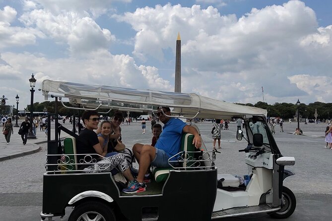 Paris Sightseeing by Tuk Tuk Golf Cart 2 hours - Arc de Triomphe and Trocadéro