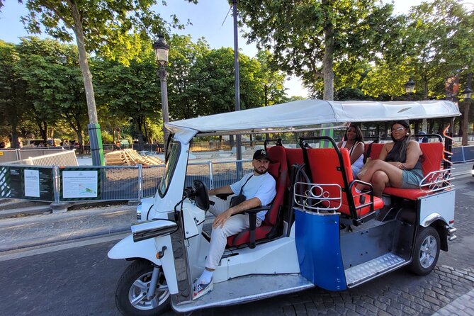Paris with a Tuk Tuk - Private 2-Hour TukTuk Tour - What the guide can add