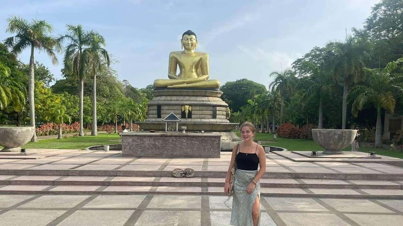 Personal Guided Colombo City Tour by Tuk Tuk - All Inclusive - Colombo Fort and the city’s historical center