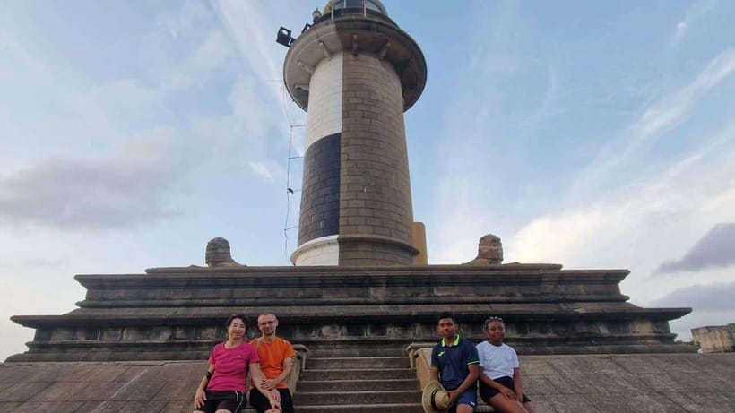 Personal Guided Colombo City Tour by Tuk Tuk - All Inclusive - Pettah Market: Colombo at its most energetic