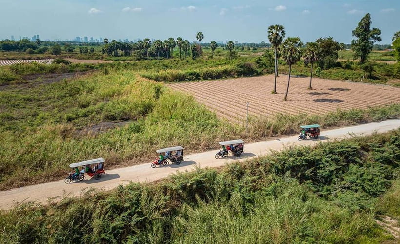 Phnom Penh City & Silk Island Full Day Tour by Tuk Tuk - Crossing to Silk Island by ferry