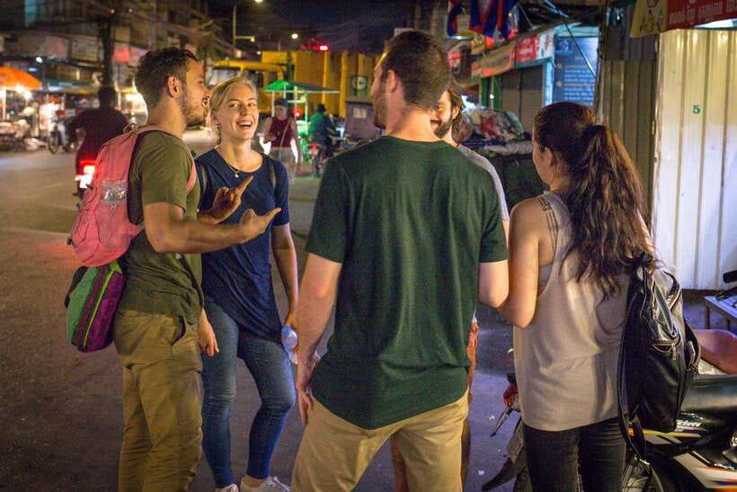 Phnom Penh: Culinary Underground Local Food Tuk-Tuk Tour - Rice noodles begin the evening