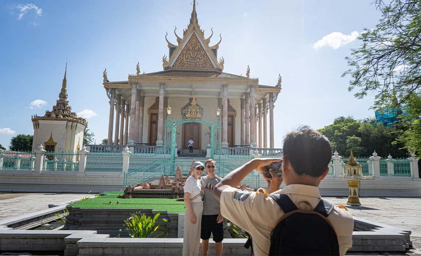 Phnom Penh Historical Sites Tour by Tuk Tuk - What the $25 price really covers
