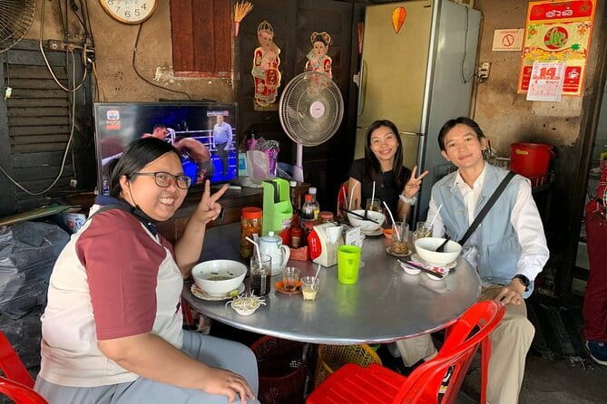 Phnom Penh Morning Breakfast, Market and Art Tour by Tuktuk - Why This Morning Tour Works Well in Phnom Penh
