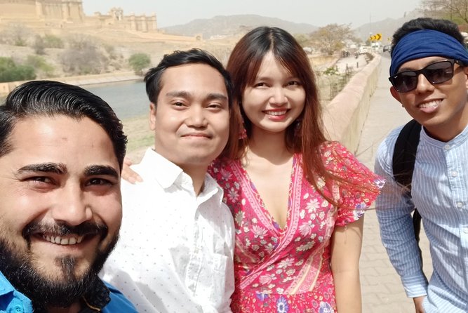 Pink city private Day Tour by Tuk Tuk with English speaking driver.. - Jaigarh Fort adds another hilltop monument