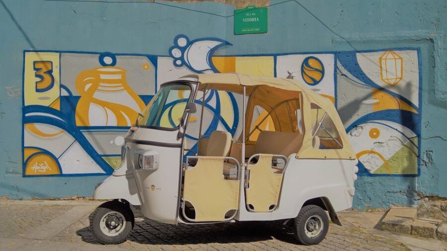 Porto: Guided Tuk Tuk Tour - Why a tuk tuk makes sense in Porto