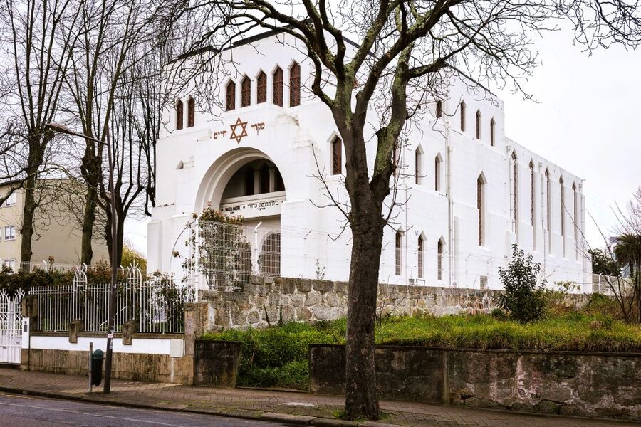 Porto: Jewish Heritage Private Tour by Tuk Tuk - São Lourenço and Porto’s medieval Jewish beginnings