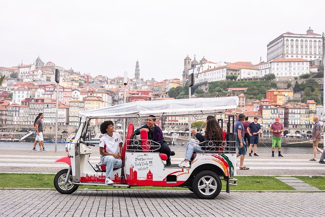 Porto: One Tour, a Thousand Stories on Tuk Tuk - 2 Hours - Sé Cathedral in 10 minutes
