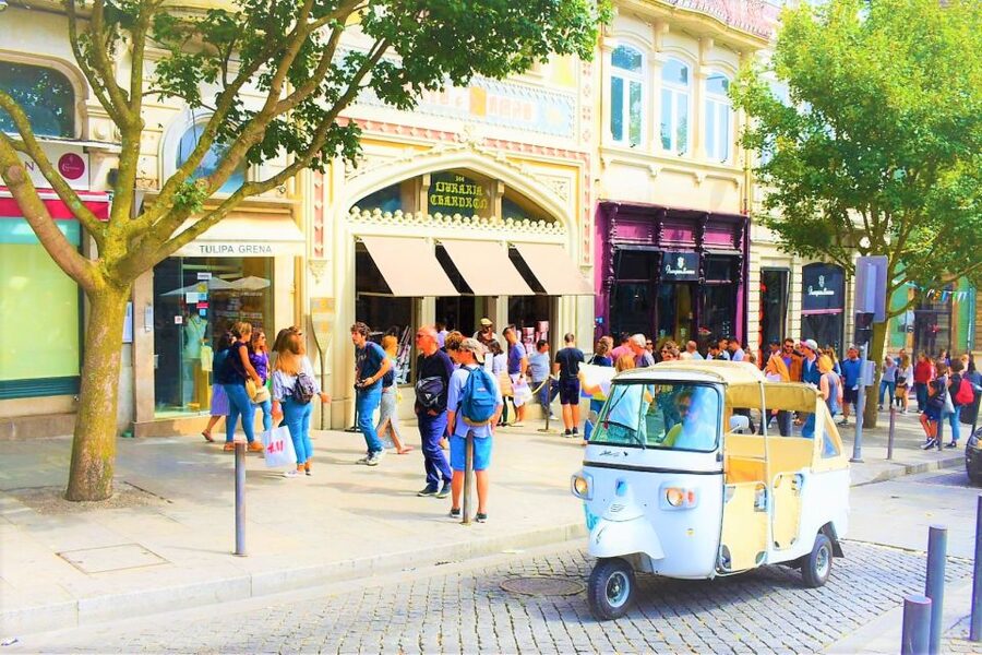 Porto: Private Tuk-Tuk Tour with Short Walks and Wine - Why this tuk-tuk works well in hilly Porto