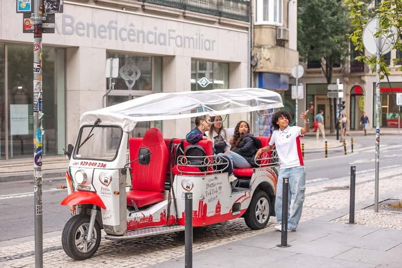 Porto Tour: One tour, a thousand stories by tuk tuk - 3 hours - Three hours in an electric tuk tuk