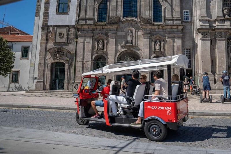 Porto Tuk-Tuk City Tour - Porto in 50 minutes: the key points