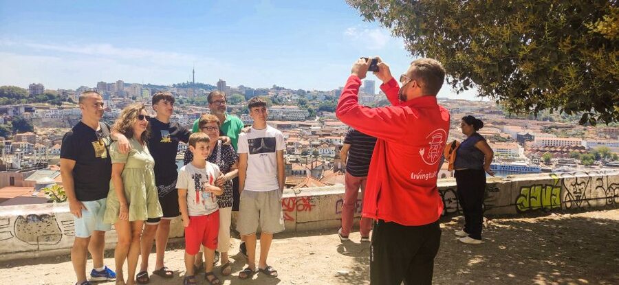 Porto: Tuk Tuk Sunset Tour with Glass of Port Wine - Starting beside Porto’s old walls