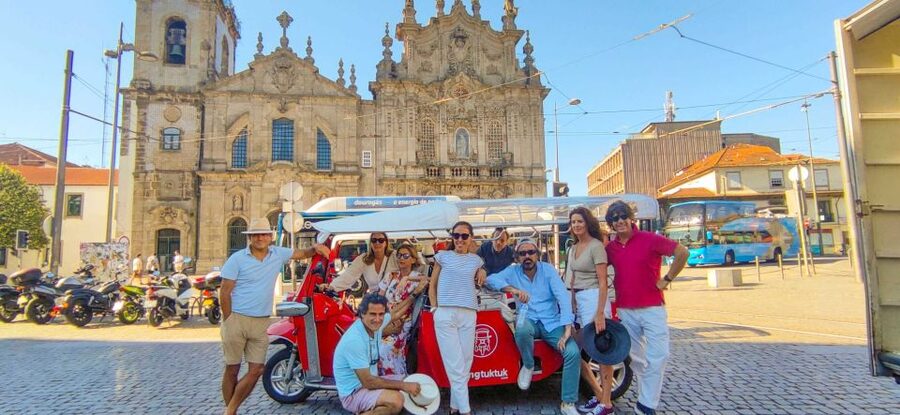 Porto: Tuk-Tuk Tour, Douro River Cruise, and Wine Tasting - Key points at a glance