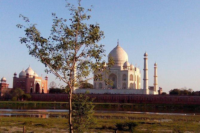 Private Agra Day Tour With Tuk Tuk - Sunrise at the Taj Mahal