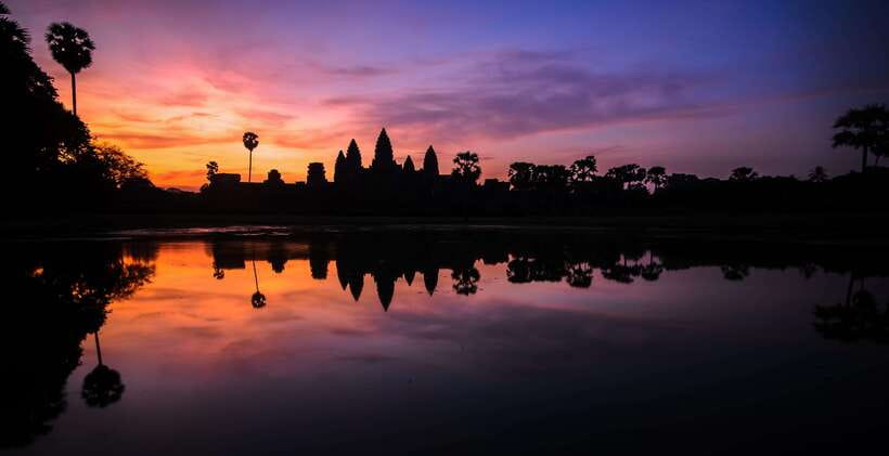 Private Angkor Sunrise, Guide Breakfast and Tuktuk included - The 4:40 AM ride to Angkor Wat