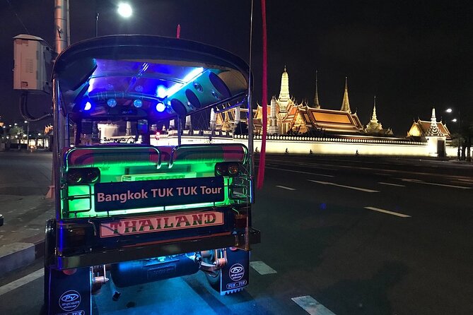 Private Bangkok Night City Tour by Tuk-Tuk with Thai Food - Why Bangkok after dark works so well