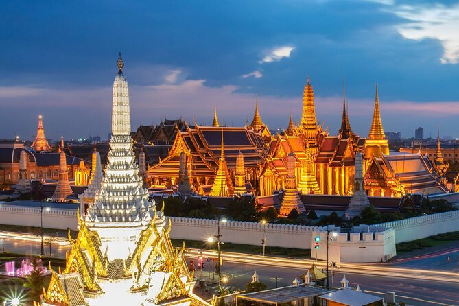 Private Bangkok Night Tour by Tuk Tuk with Dinner - Sao Chingcha and the Giant Swing