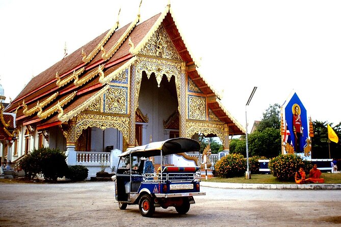 Private Chiang Mai Old City Half Day Tuk Tuk Tour - Three Kings Monument: a quick civic history lesson