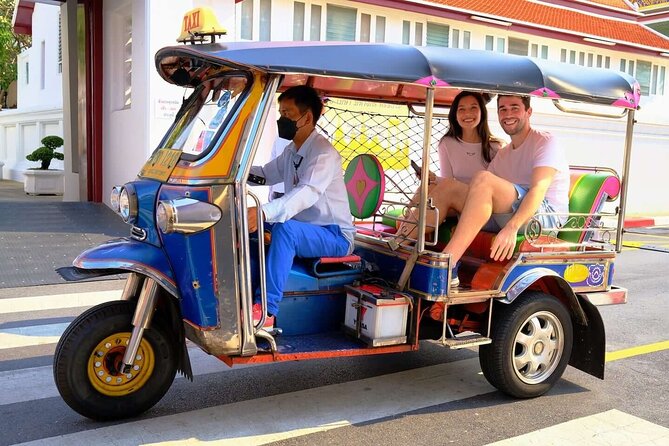Private Chiang Mai Old City Half Day Tuk Tuk Tour - Tha Phae Gate and the moat: a useful first look