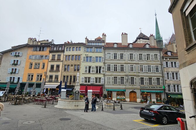 Private Chocolate Tour in Geneva by Tuk Tuk - A sweet way to see Geneva in two hours