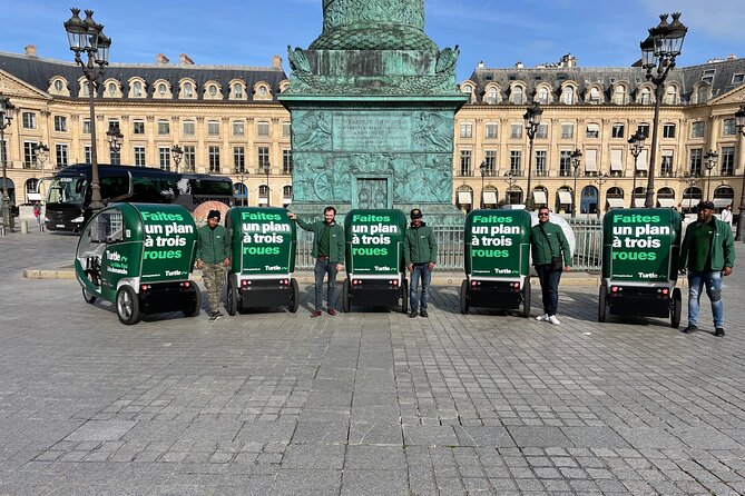 Private City-Tour by rickshaw bike in Paris : The "Napoléon" - Crossing Pont Alexandre III
